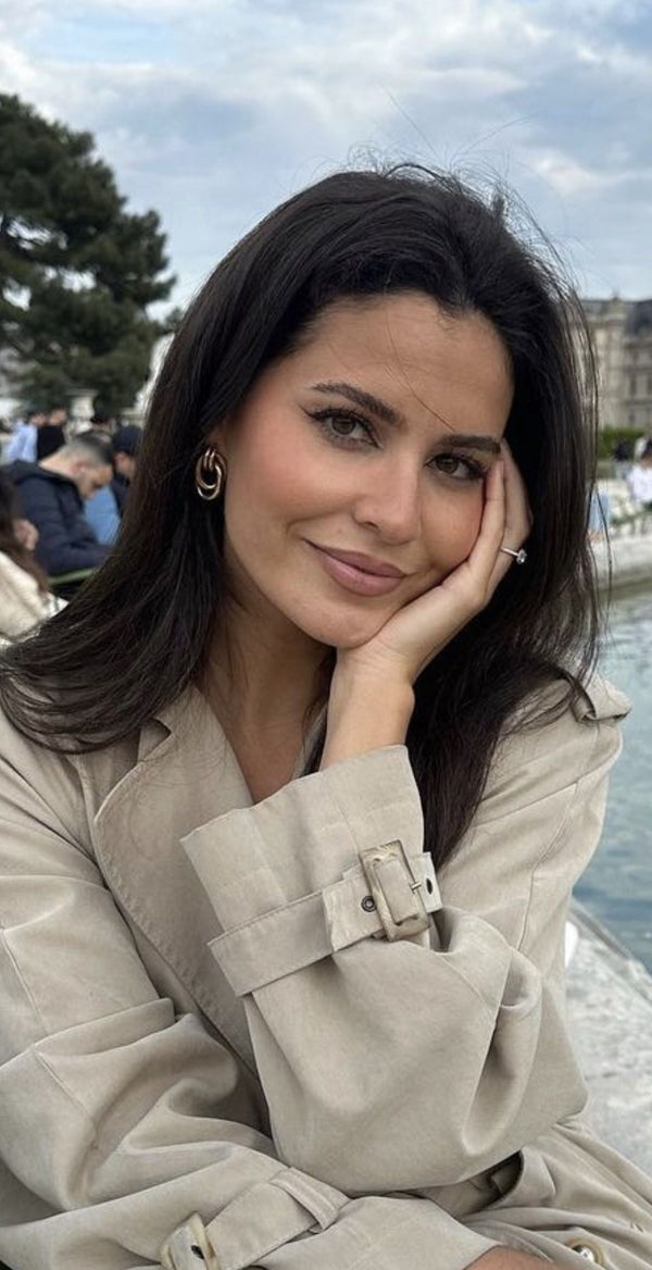 Customer review media